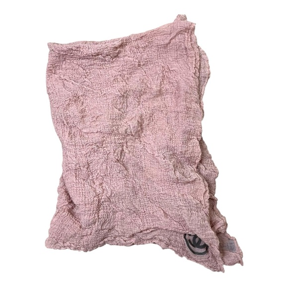 CHANEL Women SCARF/SHAWL 95% Wool 5% Cashmere Pink Embroidered Logo Rectangle - Picture 4 of 10